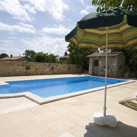 Holiday home Holiday In Paradies *